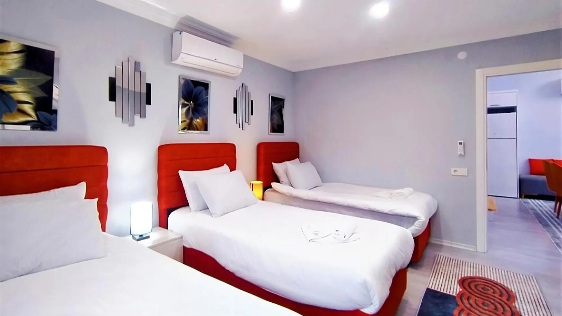 Villa Orange House Private Garden Terrace Hot Tub Mountain Views Konyaalti Antalya Turkey